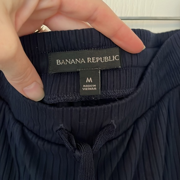 Banana Republic joggers - Navy - “dressy” casual - Picture 3 of 6